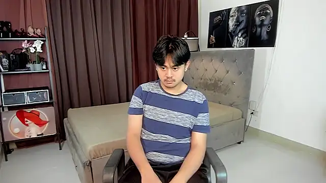 Snapshot of asianblackbigcock chatting on December 4, 4:22 am asianblackbigcock online show from December 4, 4:22 am