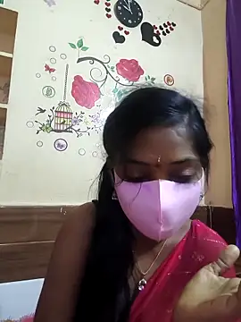 Snapshot of siritelugubutterfly chatting on December 14, 3:01 am siritelugubutterfly online show from December 14, 3:01 am