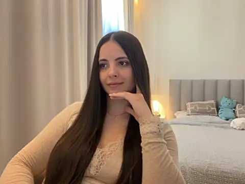 Snapshot of Mylina_ chatting on April 8, 12:27 pm Mylina online show from April 8, 12:27 pm