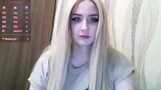 Nikki Rose online show from December 2, 4:35 pm