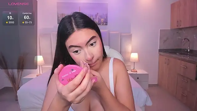 Maya vexx online show from February 6, 5:05 pm