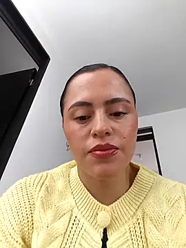 ALEJA  22 online show from May 12, 6:49 pm