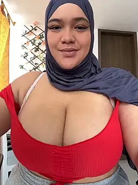 Snapshot of sweetmuslim01 chatting on March 14, 4:40 pm sweetmuslim01 online show from March 14, 4:40 pm