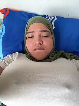 sweetmuslim01 online show from March 26, 4:34 pm