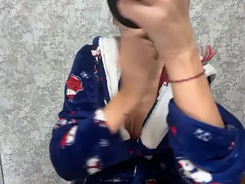 Snapshot of Angelinaa19 chatting on November 30, 10:08 am Angelinaa19 online show from November 30, 10:08 am