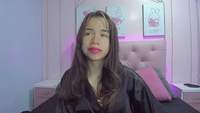 Snapshot of Hot_Barbie_Poku2 chatting on November 12, 3:45 pm Hot Barbie Poku2 online show from November 12, 3:45 pm