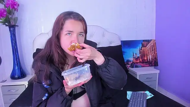 Snapshot of Hot_Barbie_Poku2 chatting on November 19, 7:08 am Hot Barbie Poku2 online show from November 19, 7:08 am