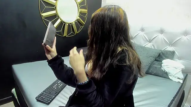 Snapshot of Hot_Barbie_Poku2 chatting on November 25, 3:12 pm Hot Barbie Poku2 online show from November 25, 3:12 pm