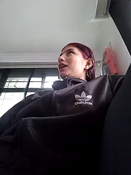 Snapshot of jov_and_thomas chatting on November 15, 4:25 pm jov and thomas online show from November 15, 4:25 pm