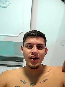 Snapshot of jov_and_thomas chatting on November 17, 3:07 pm jov and thomas online show from November 17, 3:07 pm