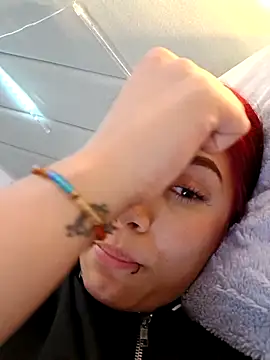 Snapshot of jov_and_thomas chatting on November 29, 4:59 am jov and thomas online show from November 29, 4:59 am