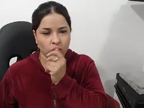 karol loveet online show from November 6, 8:32 pm