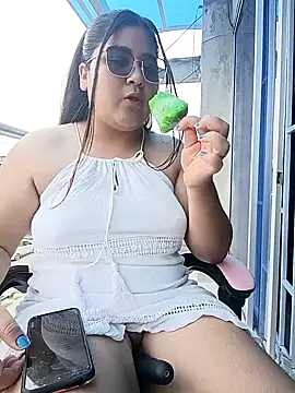 Snapshot of _mari_lunna_ chatting on November 25, 6:19 pm mari lunna online show from November 25, 6:19 pm