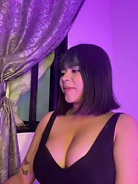 Snapshot of VIOLET_EF chatting on November 28, 2:47 am VIOLET EF online show from November 28, 2:47 am