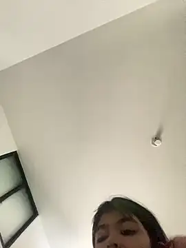 Snapshot of VIOLET_EF chatting on December 15, 2:43 pm VIOLET EF online show from December 15, 2:43 pm