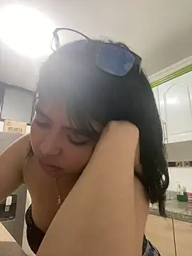 Snapshot of VIOLET_EF chatting on December 16, 2:49 am VIOLET EF online show from December 16, 2:49 am