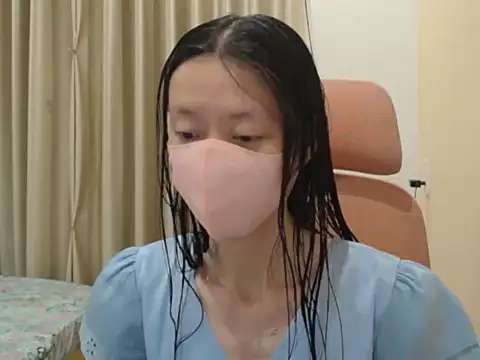 Snapshot of Lil-Cherries chatting on January 7, 3:14 pm Lil-Cherries online show from January 7, 3:14 pm