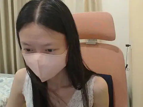 Lil-Cherries online show from March 17, 11:13 am