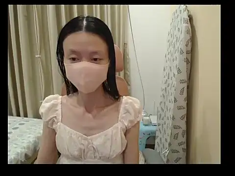 Lil-Cherries online show from June 14, 5:04 pm