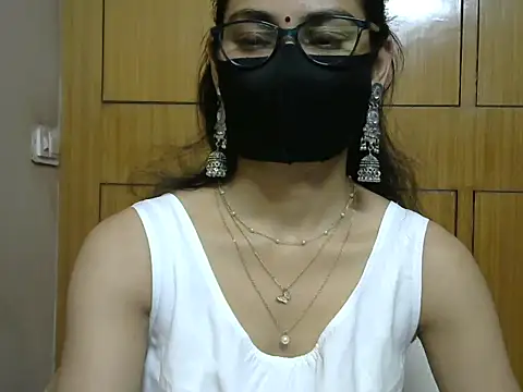 Snapshot of Fairy_Pie chatting on March 3, 9:31 pm Fairy Pie online show from March 3, 9:31 pm