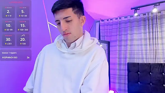 Snapshot of Un_Sluttyy chatting on November 27, 11:34 am Un Sluttyy online show from November 27, 11:34 am