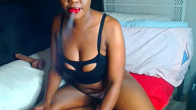 Snapshot of SexyDynamitexxx chatting on April 2, 6:49 pm SexyDynamitexxx online show from April 2, 6:49 pm