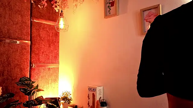 AuroraLanee  online show from November 7, 7:14 pm