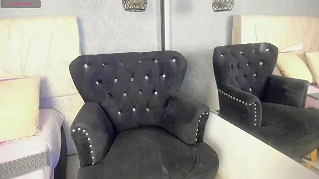 Snapshot of CelesteJones1 chatting on December 5, 12:36 pm CelesteJones1 online show from December 5, 12:36 pm