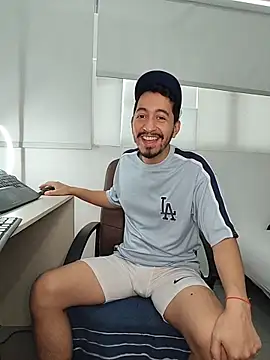 JoshuanDrocher online show from January 17, 9:07 pm