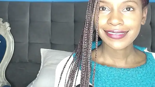 Snapshot of Aliis_Love chatting on November 18, 8:24 pm Aliis Love online show from November 18, 8:24 pm