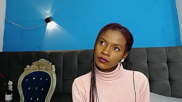 Snapshot of Aliis_Love chatting on November 20, 8:47 am Aliis Love online show from November 20, 8:47 am