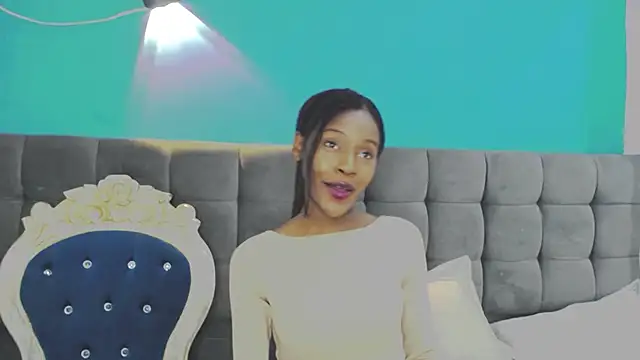 Snapshot of Aliis_Love chatting on November 23, 11:59 pm Aliis Love online show from November 23, 11:59 pm