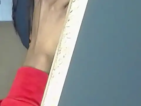 Snapshot of Aliis_Love chatting on December 15, 5:17 pm Aliis Love online show from December 15, 5:17 pm