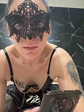 darkangel8672 online show from December 21, 4:14 pm