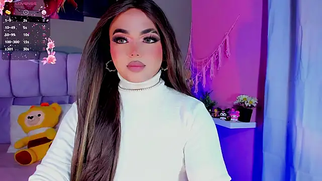 Lovely-Hinata online show from July 11, 4:04 am