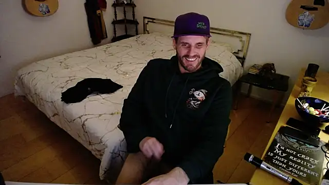 Snapshot of skatejocke chatting on November 20, 5:45 pm skatejocke online show from November 20, 5:45 pm