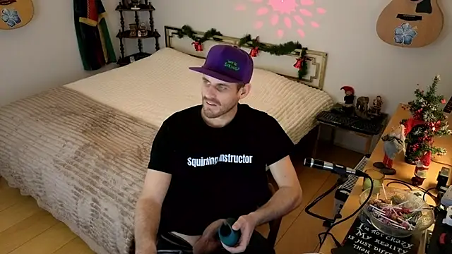 Snapshot of skatejocke chatting on December 17, 5:19 pm skatejocke online show from December 17, 5:19 pm