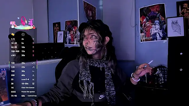 Snapshot of luxiel_ chatting on December 18, 10:27 pm luxiel online show from December 18, 10:27 pm