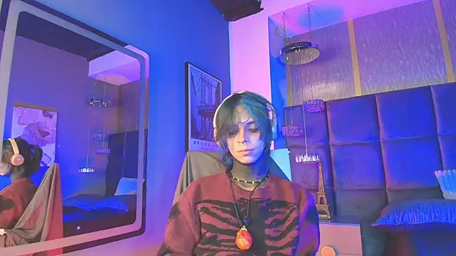 Snapshot of luxiel_ chatting on April 16, 9:39 pm luxiel online show from April 16, 9:39 pm