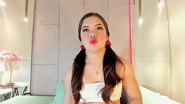 Snapshot of Isa_preasley chatting on December 1, 11:26 am Isa preasley online show from December 1, 11:26 am