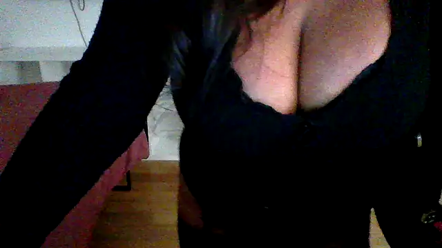 Snapshot of cleo094 chatting on November 24, 12:54 am cleo094 online show from November 24, 12:54 am