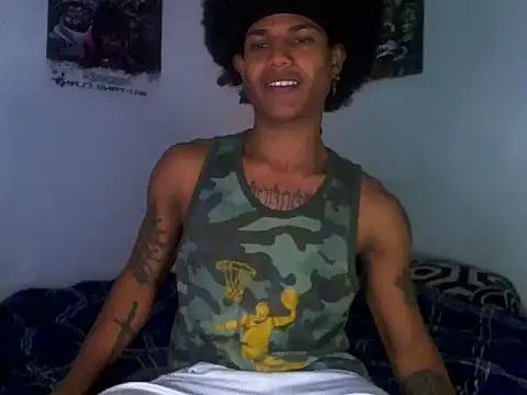 Snapshot of Arthur_1126 chatting on November 19, 2:28 pm Arthur 1126 online show from November 19, 2:28 pm