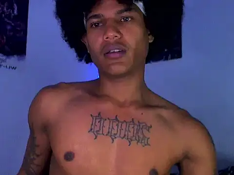 Snapshot of Arthur_1126 chatting on November 30, 12:31 pm Arthur 1126 online show from November 30, 12:31 pm