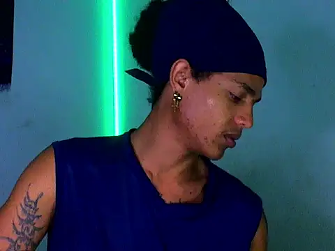 Snapshot of Arthur_1126 chatting on January 18, 1:04 pm Arthur 1126 online show from January 18, 1:04 pm