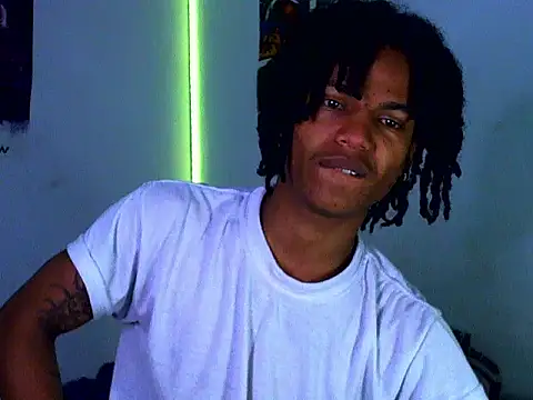 Snapshot of Arthur_1126 chatting on February 4, 12:55 pm Arthur 1126 online show from February 4, 12:55 pm