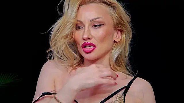 Wanted Kelly online show from March 8, 2:04 am