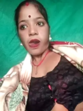 Snapshot of Hot_eras8 chatting on November 25, 2:11 am Hot eras8 online show from November 25, 2:11 am