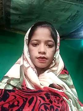 Snapshot of Hot_eras8 chatting on November 26, 1:39 am Hot eras8 online show from November 26, 1:39 am