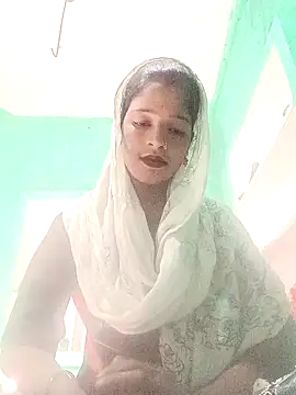 Snapshot of Hot_eras8 chatting on December 15, 8:29 am Hot eras8 online show from December 15, 8:29 am