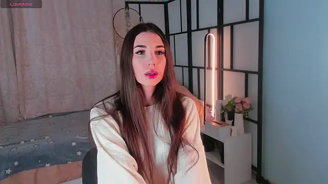 ShennaKoerper online show from November 26, 11:11 am